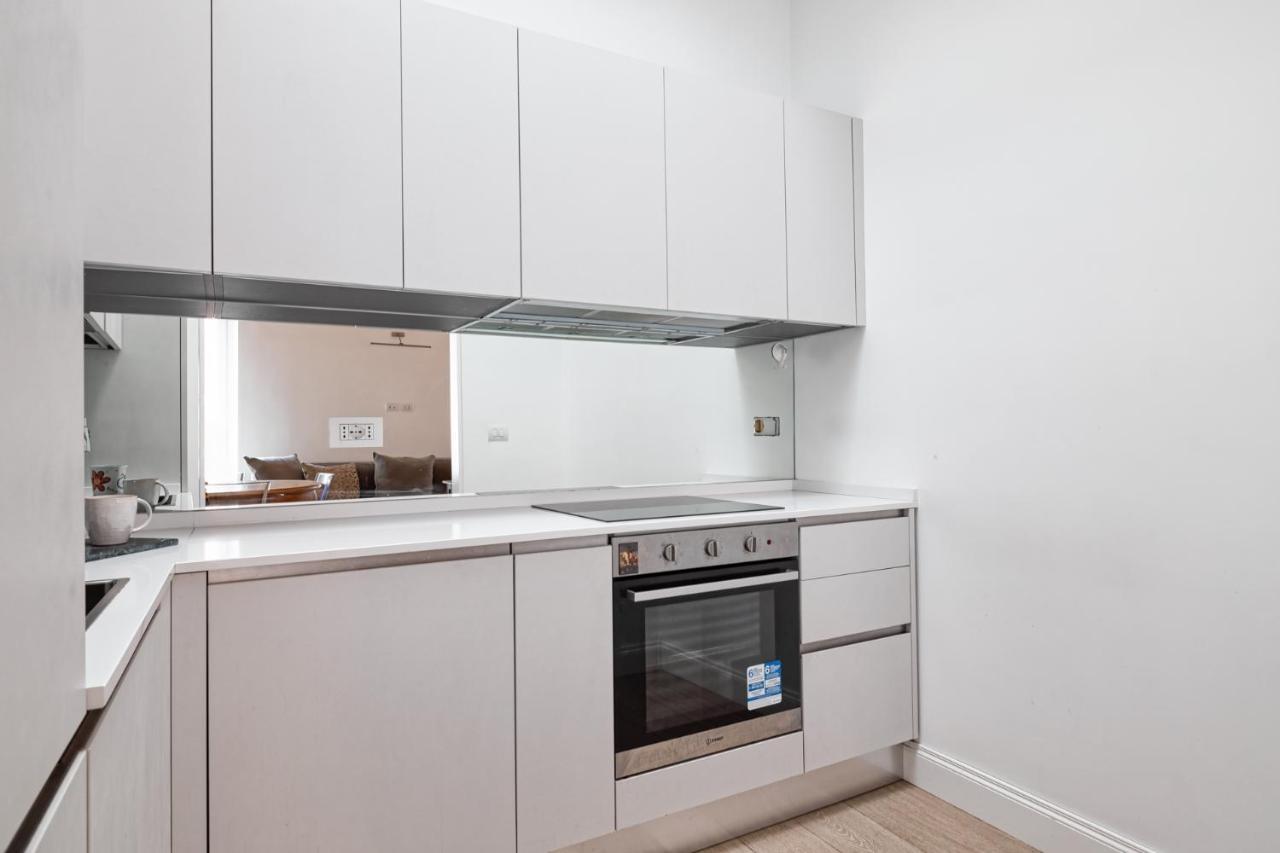 Fontana Di Trevi!! Comfy&Elegant 3Bedroom 2Bath 罗马 外观 照片